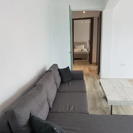 Panorama House* *